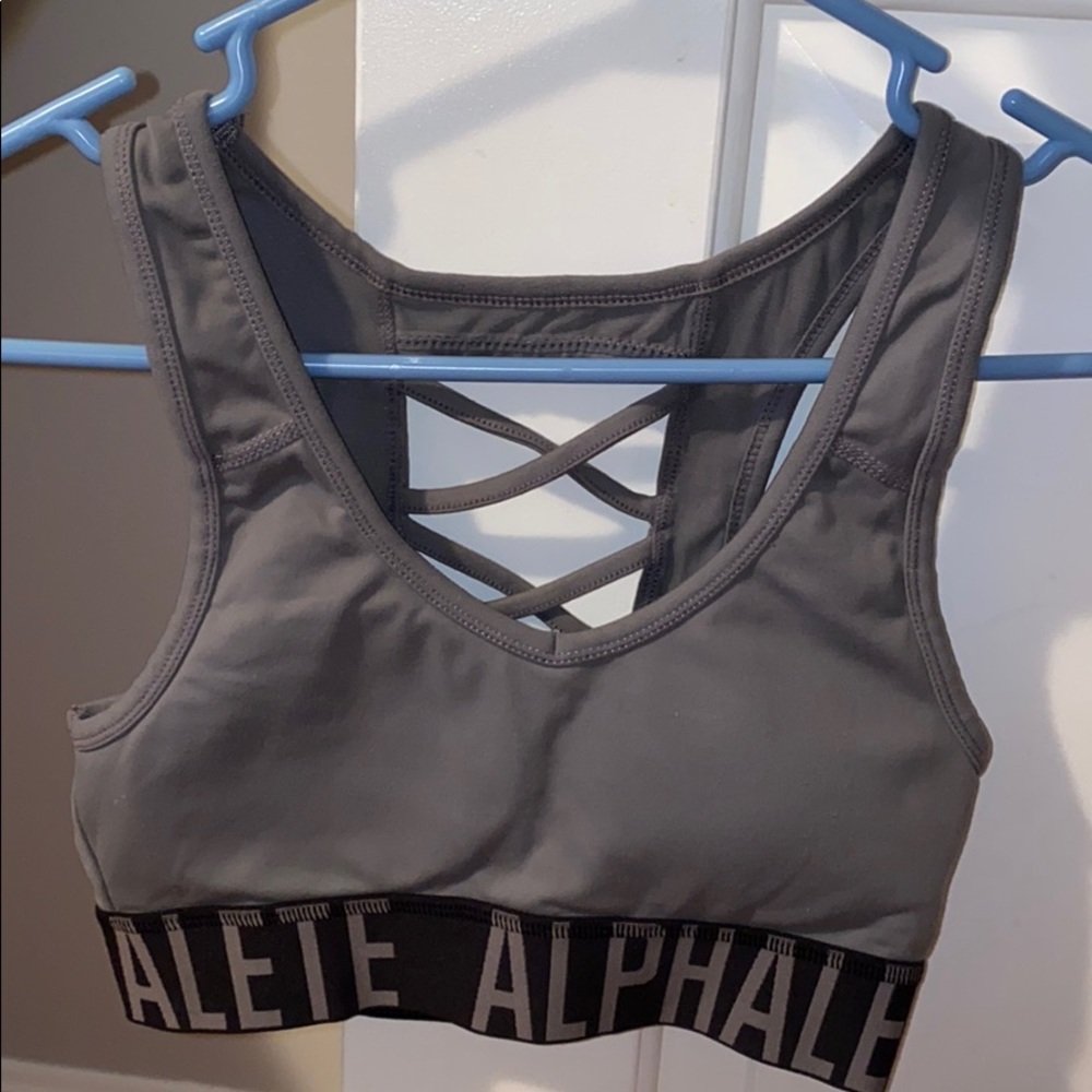 Alphalete Women’s Criss Cross Sports Bra